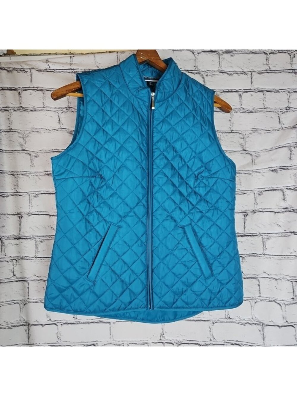 Karen Scott Sport NWT Medium M Teal Blue Sleeveless Full Zip Puffer Vest Quilted